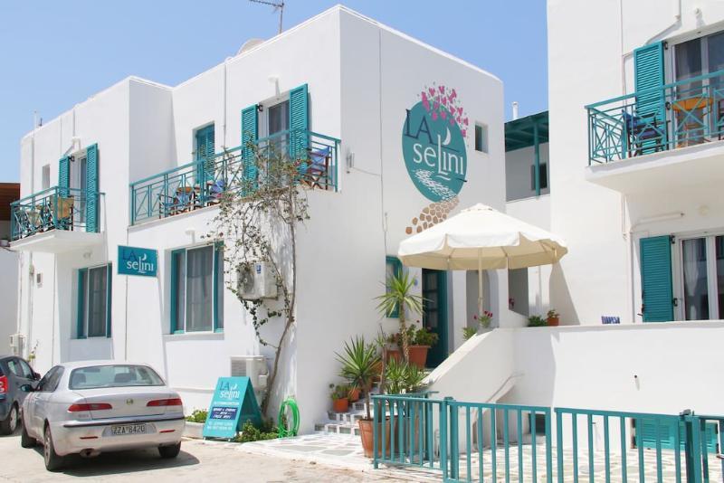 La Selini Hotel ปาริเกีย ภายนอก รูปภาพ